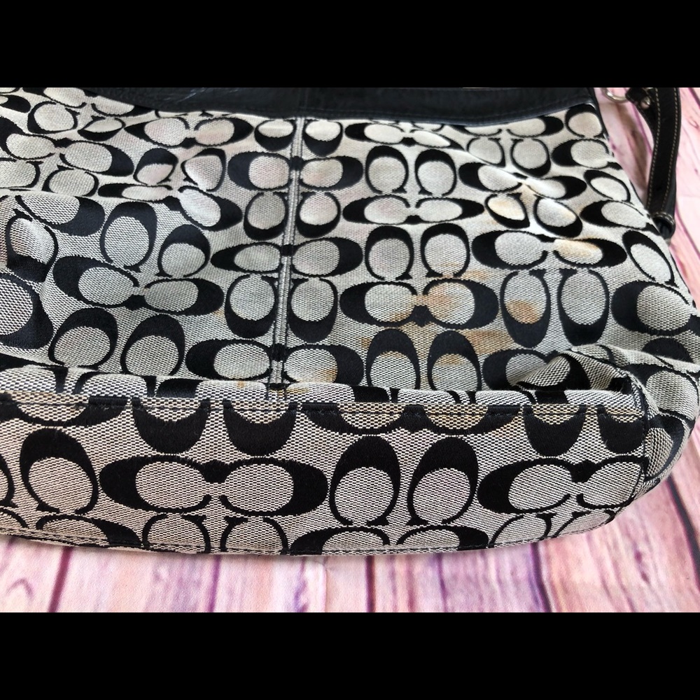 Coach purse - Picture 5 of 7